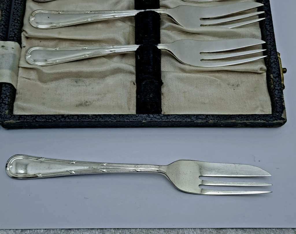 6pc Vintage Yeoman Silver Plate EPNS Cake-Forks-Sheffield England.Boxed