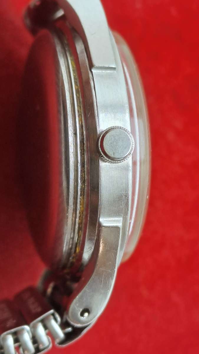 Vintage 1940`s Omega Bumper Automatic Mens watch-17 Jewels -WORKING but needs Restoration