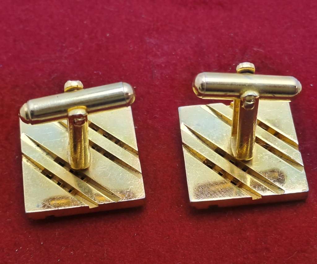A Pair of Vintage Cufflinks - No Box