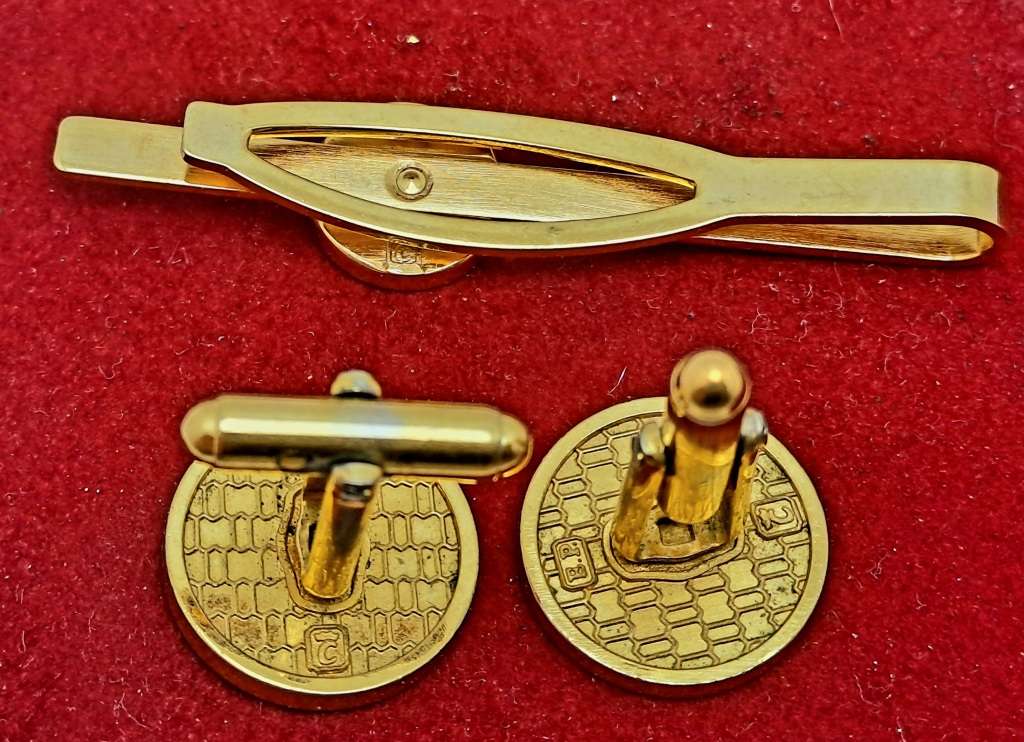 Vintage Mercedes Benz Cufflinks and Tie Clip set -No Box