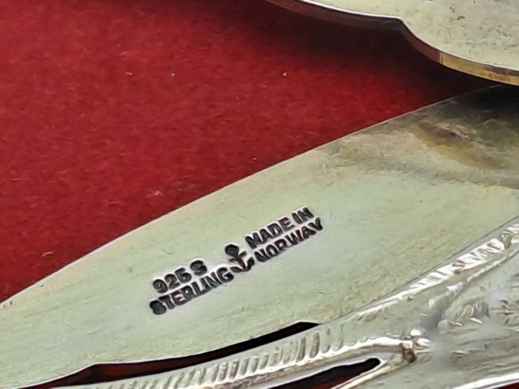 Vintage Designer 1950`s Norway Sterling 925 BLUE BIRD Brooch (Enamel have some damage)