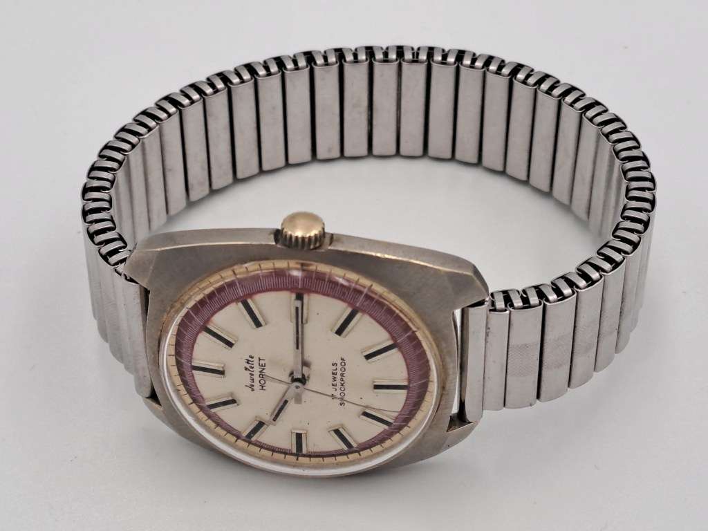 Vintage Swiss Jewelette Hornet Mens Mechanical Watch -17 Jewels -NOT WORKING