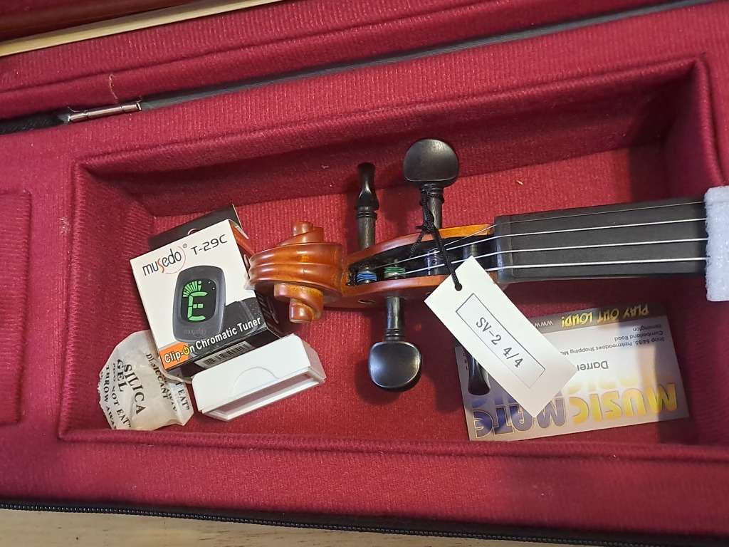 Sandner SV-2 4/4 full size violin in case - made in Germany