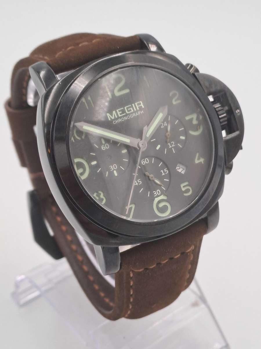 Megir Mens Quartz watch with Leather strap -Large Face-Working