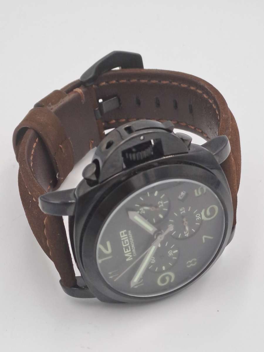 Megir Mens Quartz watch with Leather strap -Large Face-Working