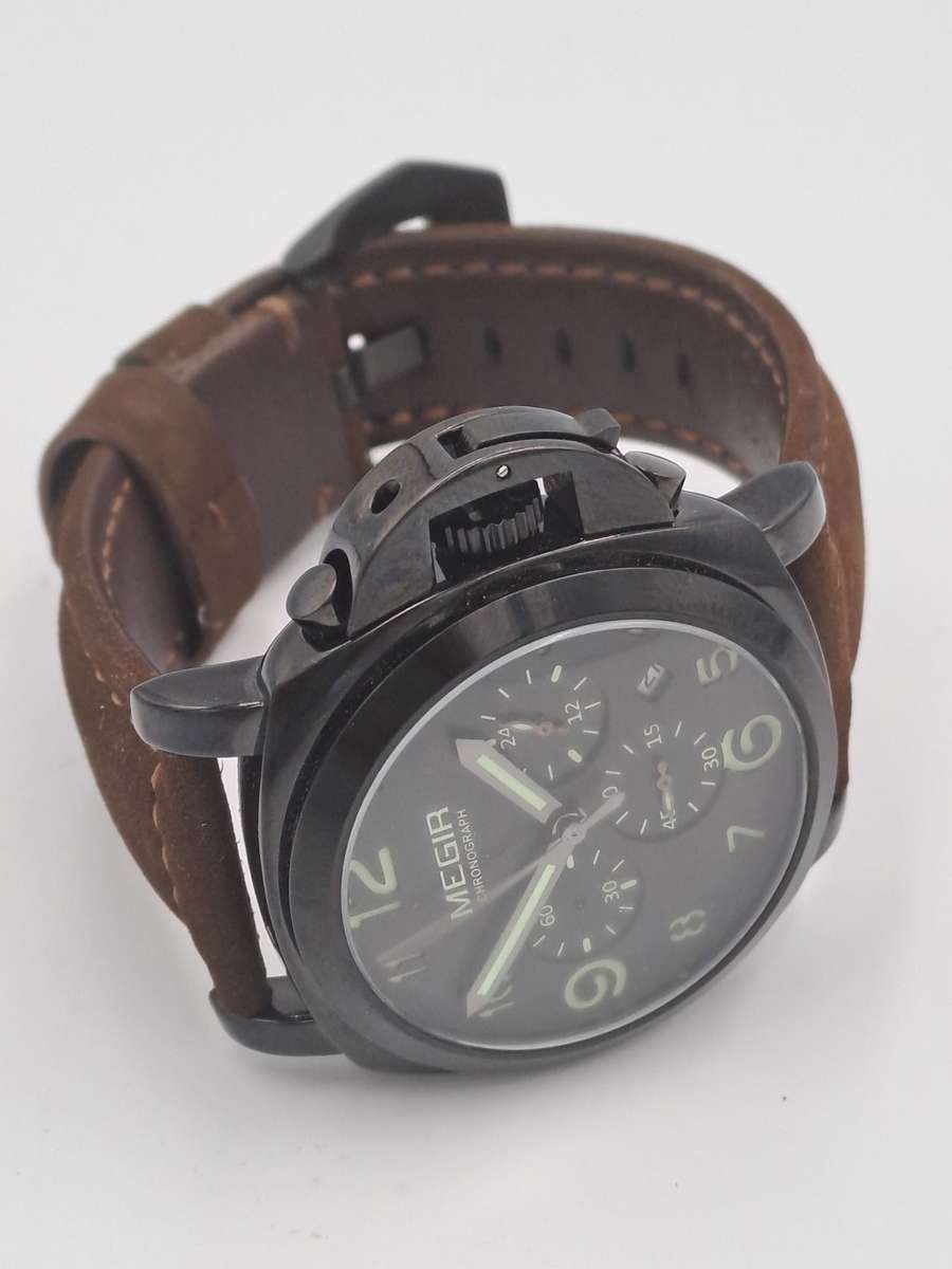 Megir Mens Quartz watch with Leather strap -Large Face-Working