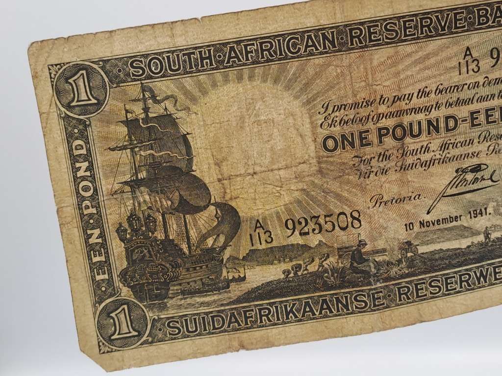 J. Postmus 1941 A113 Prefix - South Africa One Pound -Een Pond Bank note Circulated