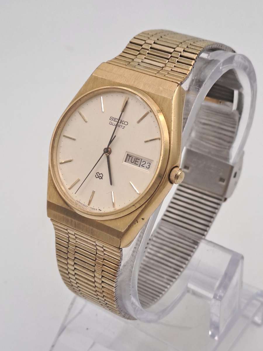 Vintage 1979 Seiko Mens Day-Date Quartz Gold Tone Watch- Working