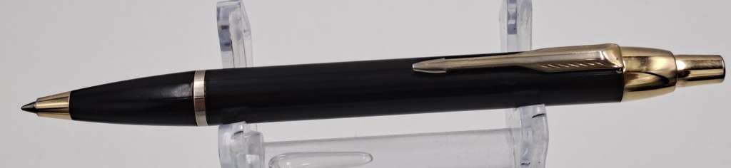 Vintage Black and Gold Parker Ballpoint Pen - Ink still Ok