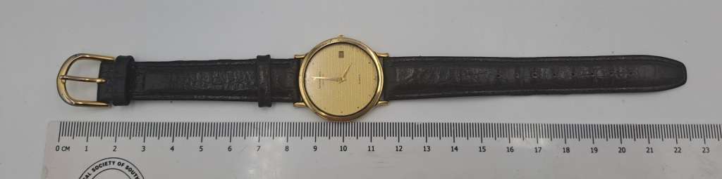 Pre-Owned  Swiss Raymond Weil Geneve 18ct Gold Electroplated Quartz watch- Working