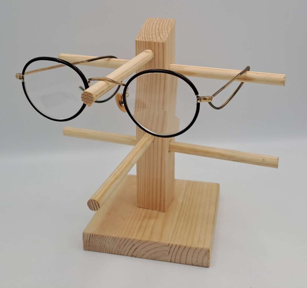 Vintage Multifocal reading Glasses - in Case (see condition of the case)