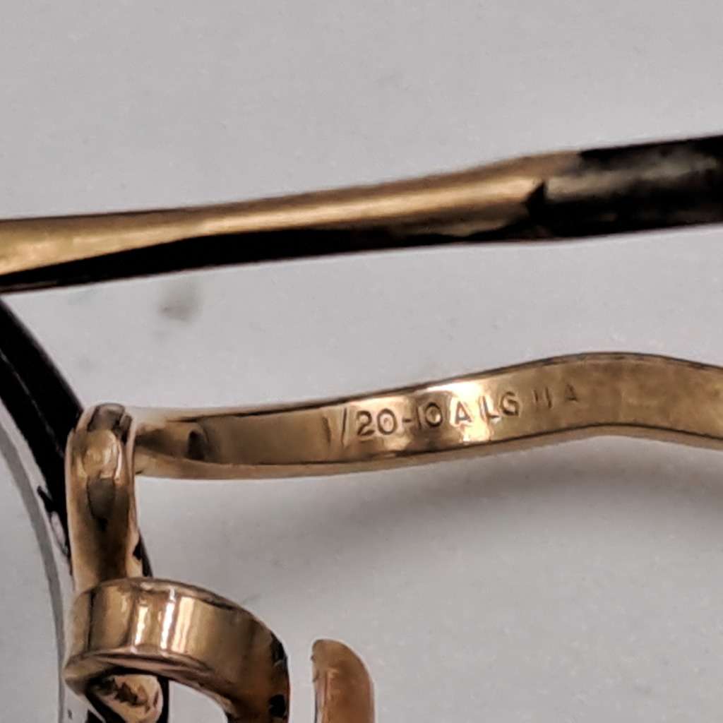 Vintage Multifocal reading Glasses - in Case (see condition of the case)