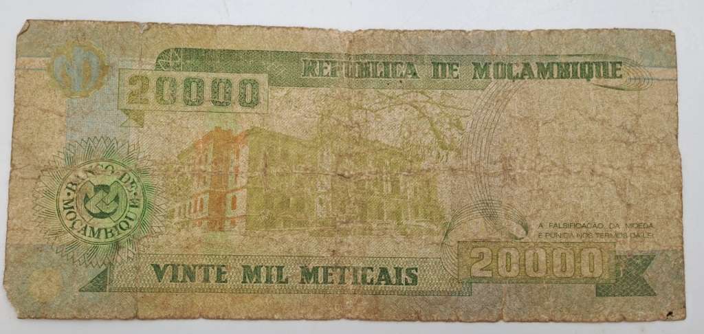 1999  Mozambique 20 000 Meticais Banknote-see condition