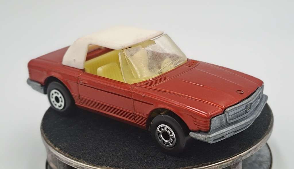 1973 Matchbox superfast No 6 Mercedes 350 SL by Lesney England