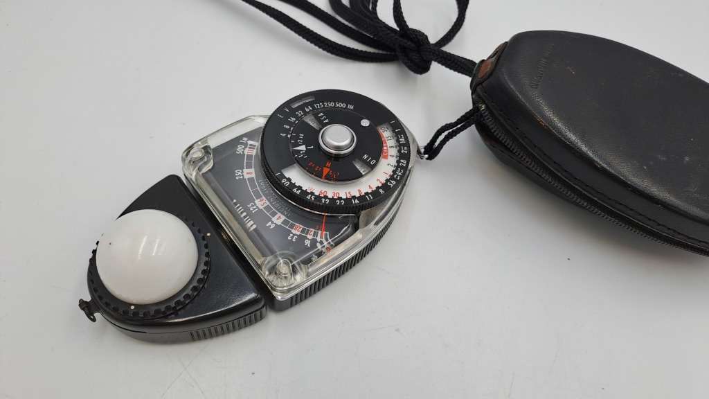 Vintage Sekonic Studio de Lux Photography Exposure meter in Pouch Model L28c2-Working