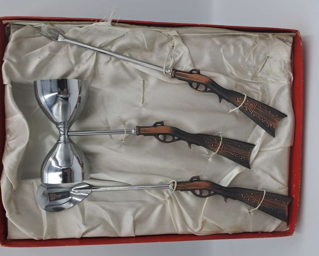 3pc Vintage 1960's Japan Rifle Bar Utensil set- The Rifle is Copper