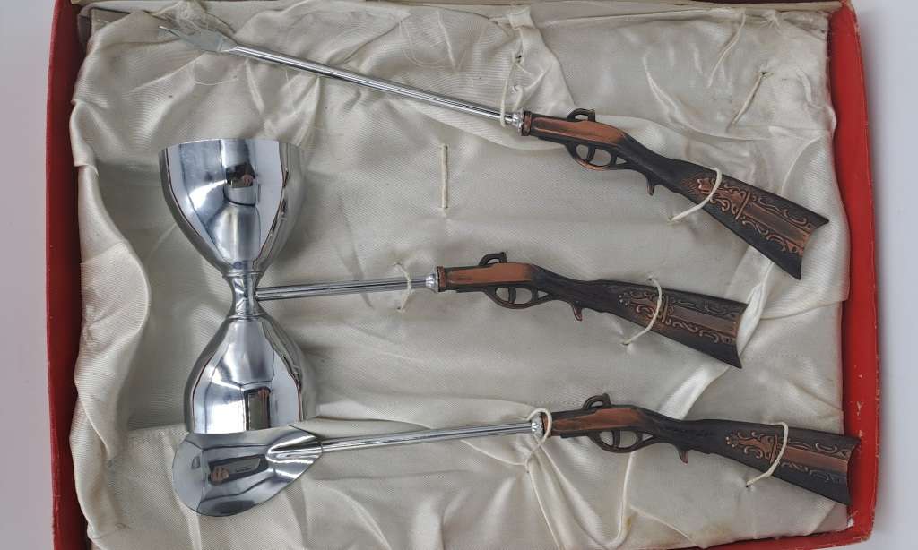 3pc Vintage 1960's Japan Rifle Bar Utensil set- The Rifle is Copper
