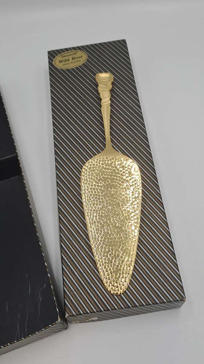 Boxed WILD ROSE Gold Plated Cake server By Greensons