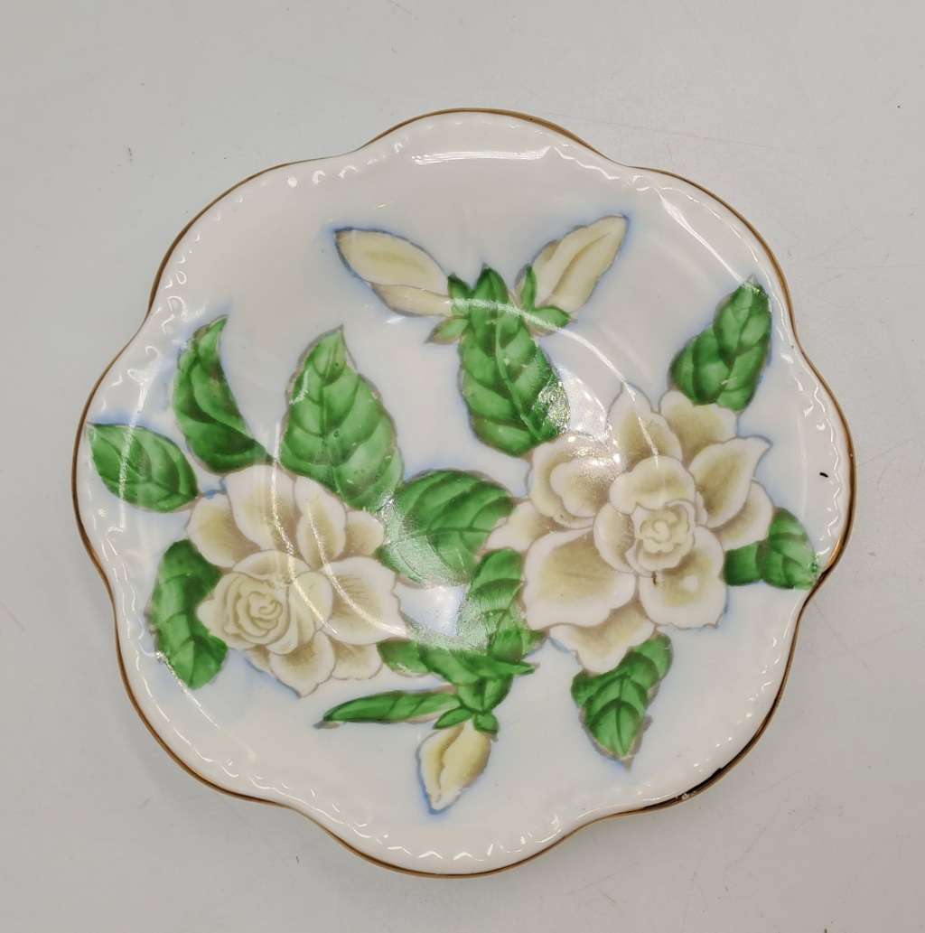 Small Vintage Tuscan Fine English Bone China Bon Bon /  Sweet Dish