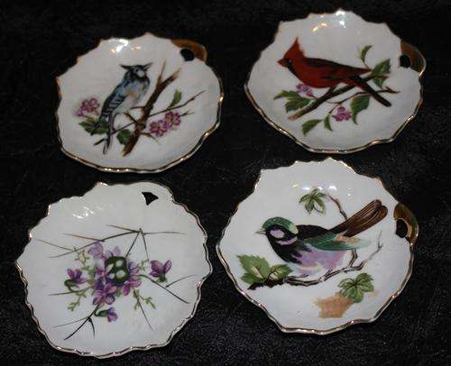 4 x decorative Plates 100mm -  see all Photo's