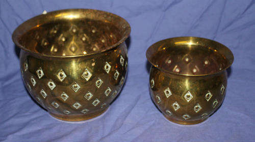 2 Brass Planter Pots - 485g - 155 x 200 mm and 115 x 145mm   - see More