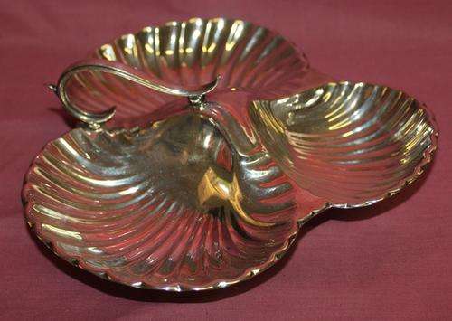 CRAZY R1 START!!  Vintage Silver Plated server dish by A.S.P Co  no 5966 E.P.N.S .  225x200mm -294g