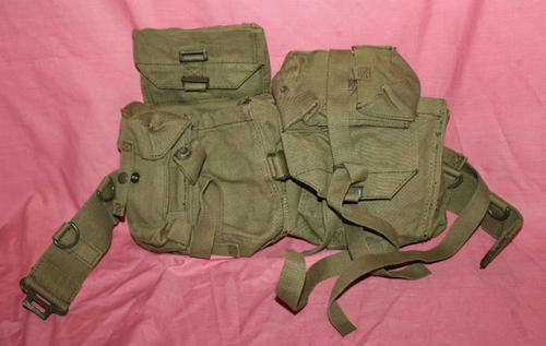 issued in 1969  to F.Nel service nr 69273274 -S.A Army Green Combat bags_Great condition 1.330kg