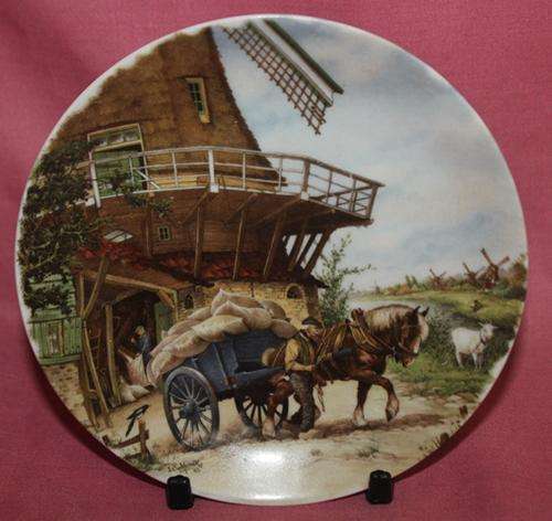 Hand decorated Royal Schwabap  plate 1984 ter Steege B.V Holland 131mm