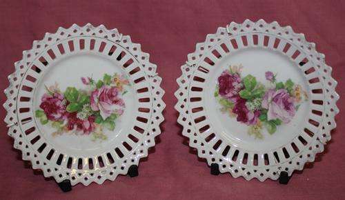 Crazy R1 Start !!!   2 small hand decorated plates 125mm