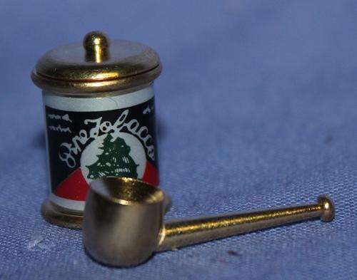 Tiny miniture Printers tray ornament -Pipe and tabacco   (postage up to 1kg will be combined)