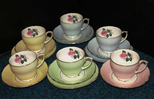 16 PC - Duchess Bone China England -4 full trios and 2 Cups and Saucers