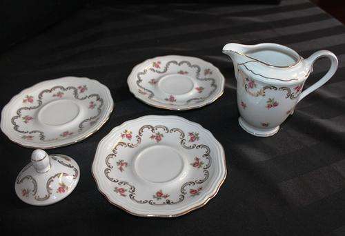 Rheinkrone Bavaria Milk Jug + 3 saucers and a Lid without a jug made in Germany