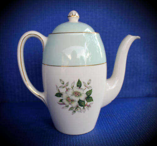 Crazy R1 Start !!! Vintage Johnson Bros made in England Porcelain Teapot 215x220x95mm