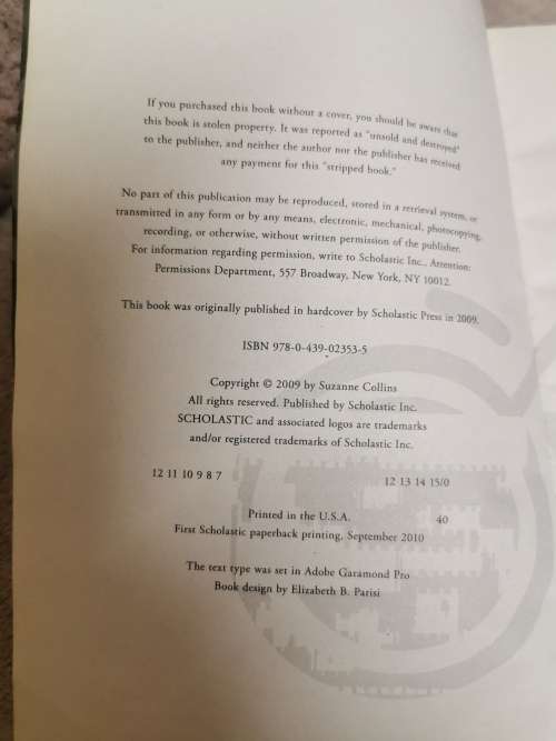 THE HUNGER GAMES - Suzanne Collins