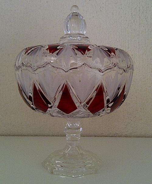 Stunning Cut glass bon bon bowl with lid