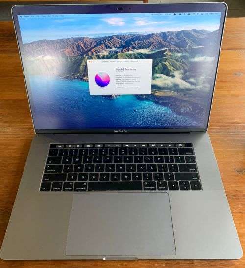 MacBook Pro 15-inch, 2016, TouchBar, 16GB RAM, i7, 250GB SSD, Mac