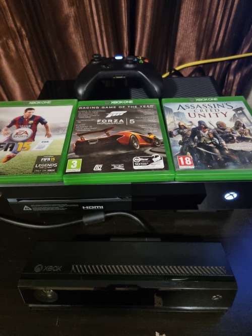 XBOX ONE With Kinect and 3 Games