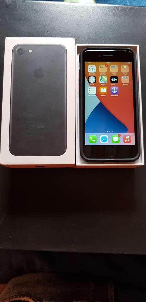 IPHONE 7 32GB IN EXCELLENT CONDITION****