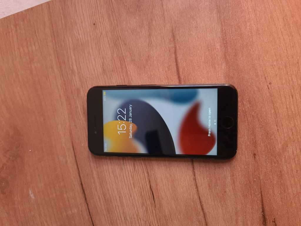 Apple iPhone 7 128 Pre Owned