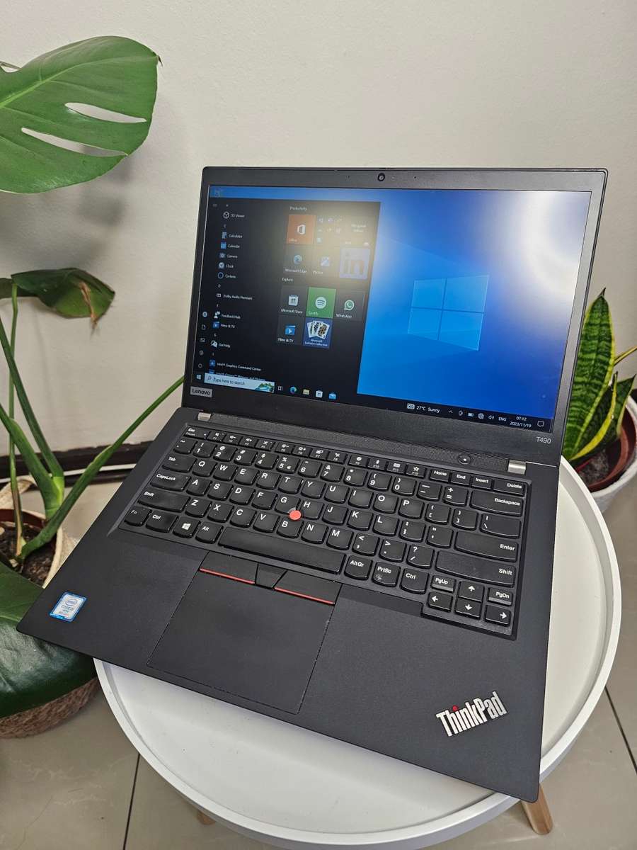 lenovo T490 Core i5 8th generation touchscreen laptop