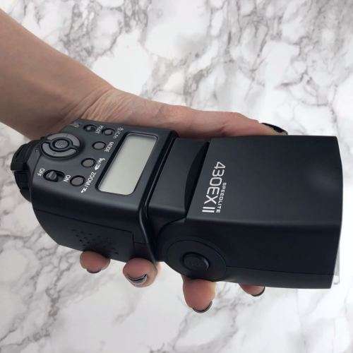 CANON SPEEDLITE FLASH - 430EX II - FOR ALL CANON EOS DIGITAL SLR - LIKE NEW - FREE SHIPPING