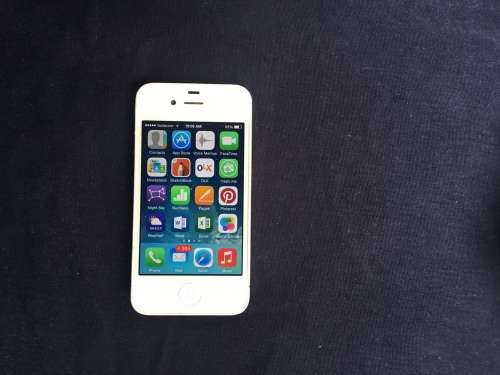 Apple iPhone 4 , working condition, 16 Gb, see photos below.