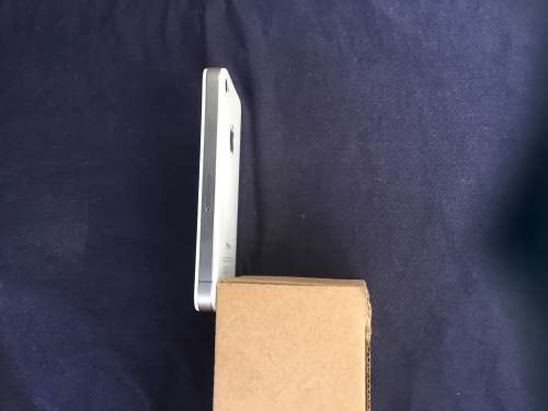 Apple iPhone 4 , working condition, 16 Gb, see photos below.