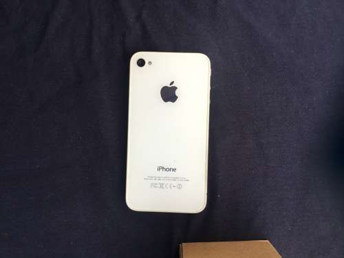 Apple iPhone 4 , working condition, 16 Gb, see photos below.