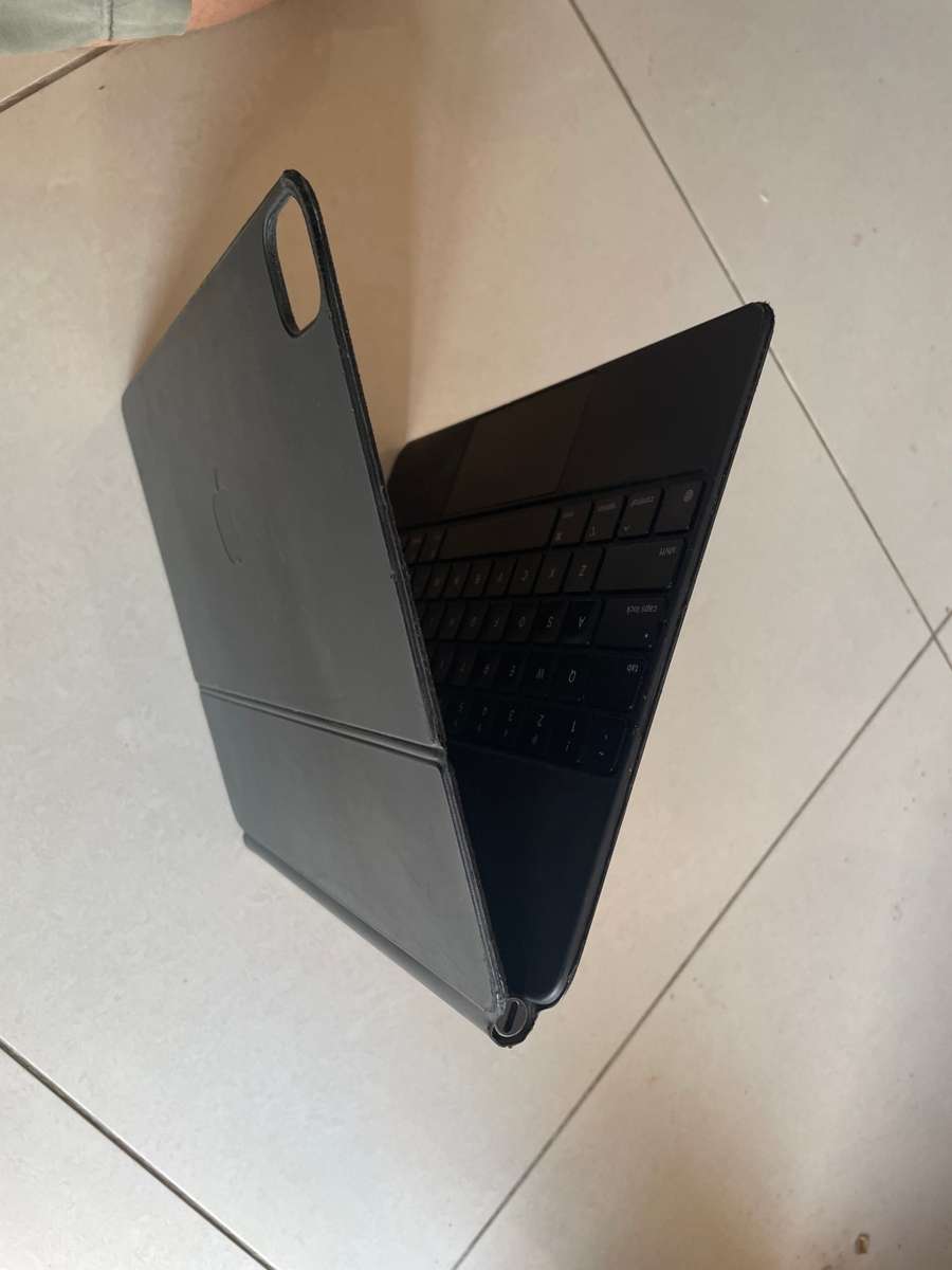 Item to be sold only to Keryn Leigh as described in description. Not to be sold to any other person.