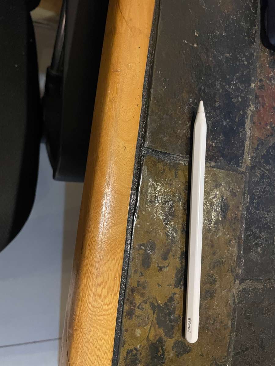 Item to be sold only to Keryn Leigh as described in description. Not to be sold to any other person.