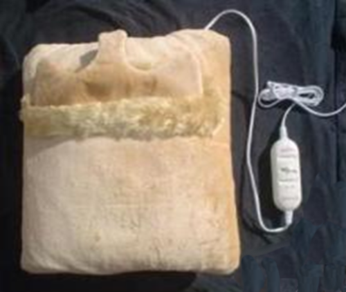 Electrical Foot Warmers / Heated Cushion, Heater with Remote Control and Pocket for Feet