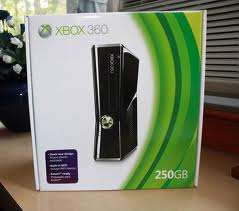 ***HOT*** XBOX 360 SLIM 250GB + 12 ORIGINAL GAMES + 2 WIRELESS CONTROLLERS