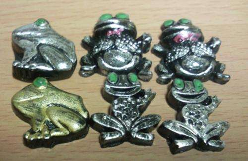 RESIN FROGGIES 6x