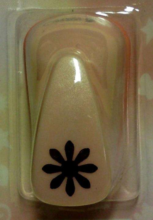 LEVER PUNCH DAISY small 1.9cm